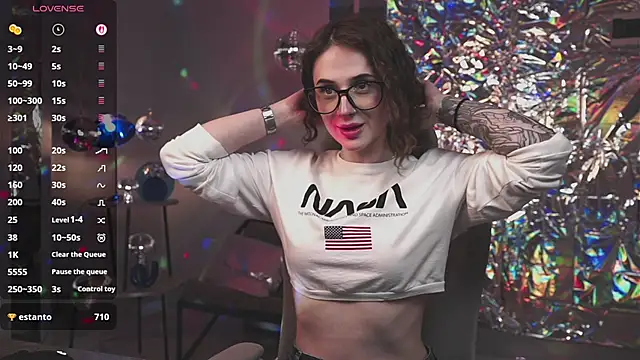 แชท XXX สดของ OliviaMcClean