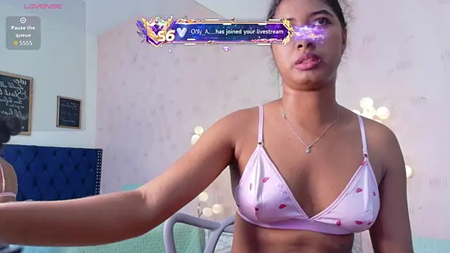 แชท XXX สดของ shyblacksweetiee