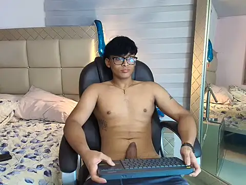 mathias_oberlin's Live XXX Chat