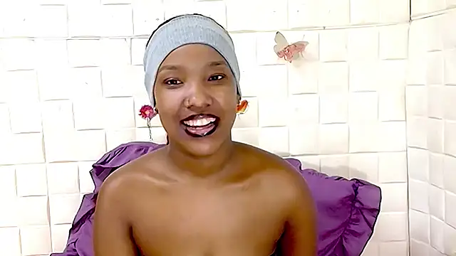 Chat XXX ao vivo de EroticSexyPrada