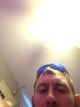 Heavyhung14u webkamerás műsora