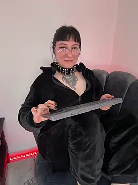 Ravenna666_ Chat XXX live