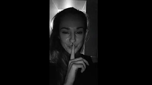 Chat +18 de SuchArt_ ao vivo