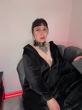 Ravenna666_ Chat XXX live