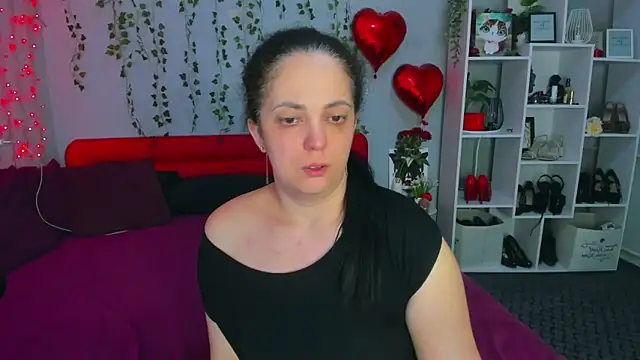 DarlingMilf 现场XXX聊天