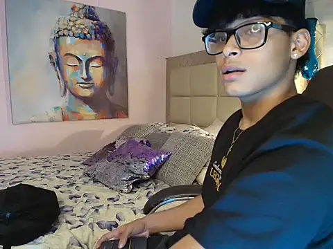 mathias_oberlin Adlı Modelin Canlı XXX Sohbeti