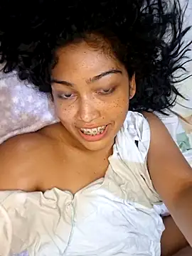 Putaalexa Adlı Modelin Canlı XXX Sohbeti