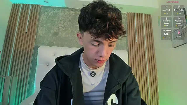 Tomy_Rox Adlı Modelin Web Kamerası Şovu