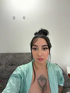 EmmyEvans1 Chat XXX in diretta