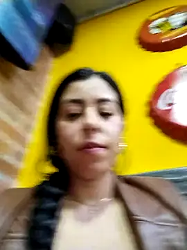 Luianna's Live XXX Chat