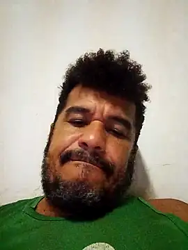 tarra122 Adlı Modelin Canlı XXX Sohbeti