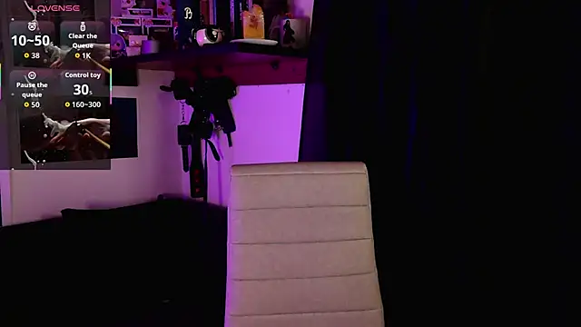 BLACKTSUKI7_ Chat XXX in diretta