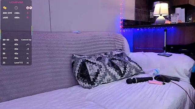 Živý XXX chat ScarletCarnal