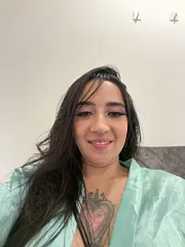 EmmyEvans1のライブXXXチャット