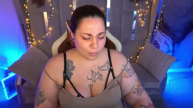 دردشة Kittywakee الجنسية المباشرة