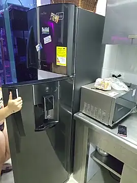 Pretty_Julieta's Live XXX Chat