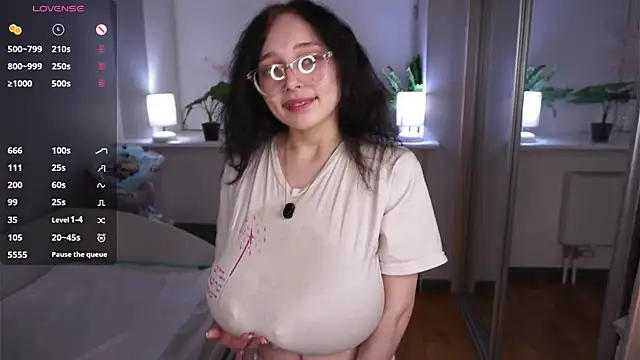 Živý XXX chat HannaHayles