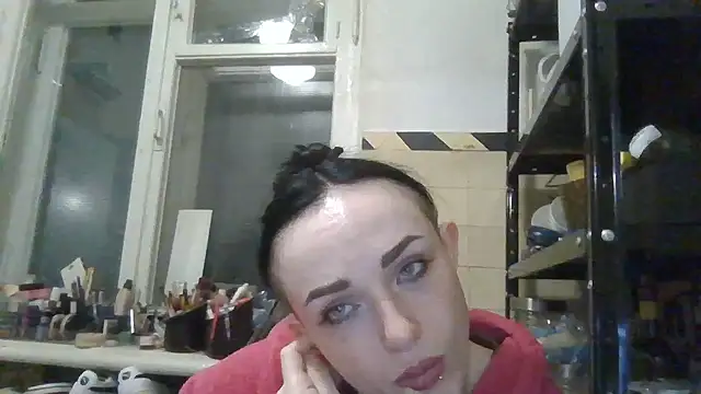 Chat +18 de Trinsy_Love ao vivo