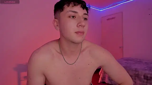 oliver_kyyn Webbikameraesitys