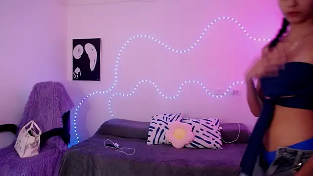 Valery_tiny Chat XXX live