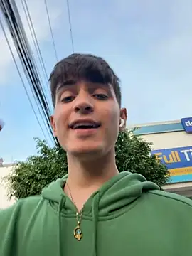 Naim_TheKing Pertunjukan Webcam