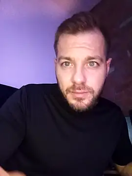 Živý XXX chat THE_CHEEKY_ALPHA