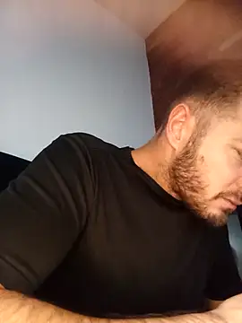 THE_CHEEKY_ALPHA Adlı Modelin Canlı XXX Sohbeti