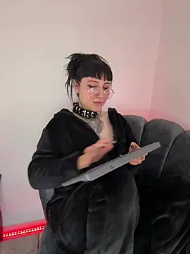 Ravenna666_ – Naživo XXX chat