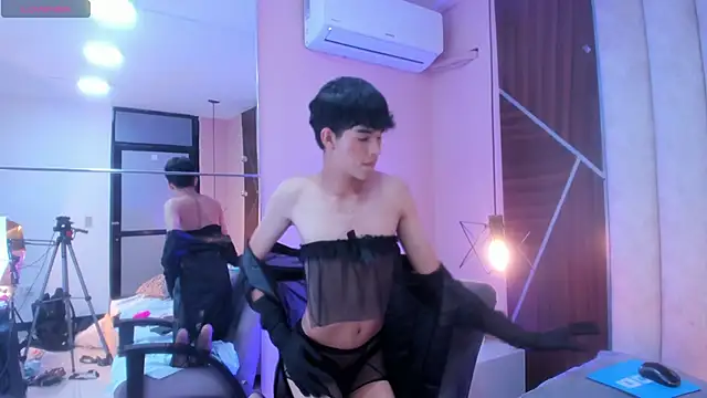 Pokazy przed kamerką – CAROLYNFOSTER