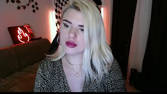 Ariana_Saint – Live XXX-chat