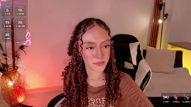 Онлайн чат XXX ChloeMoreti