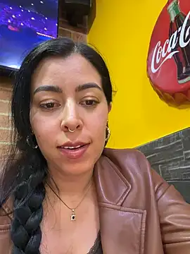 Luianna 现场XXX聊天