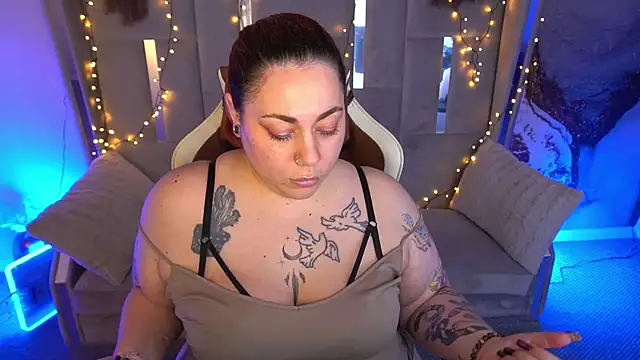 Chatroom XXX en direct de Kittywakee