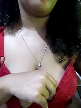 jadeamourim__'s Live XXX Chat