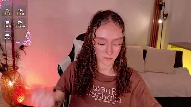 ChloeMoreti's Live XXX Chat