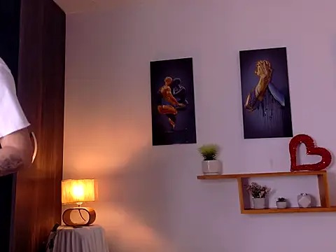 Show modela lia_valmont_01 na web-kameri