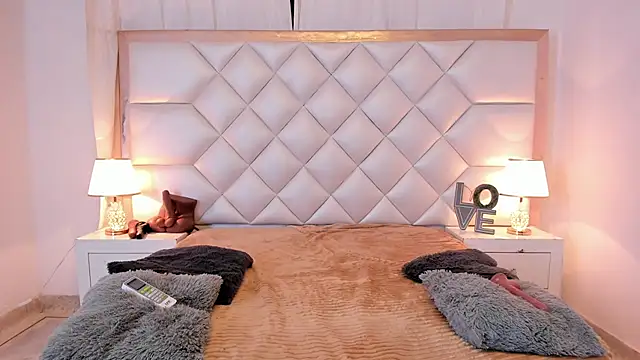 brittany069 Chat XXX live