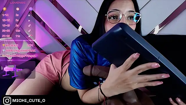 michelle_cutee_のライブXXXチャット