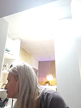 LadyTouch: απευθείας συνομιλία ΧΧΧ