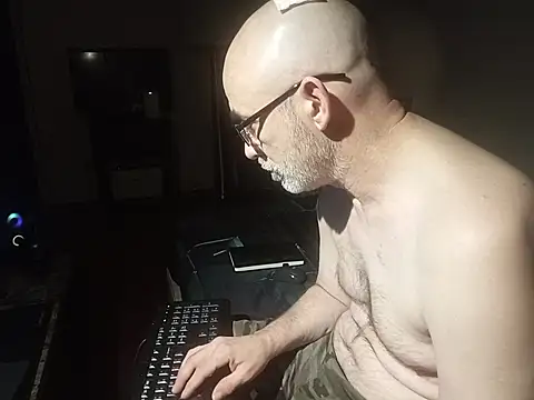 Kitrider Adlı Modelin Canlı XXX Sohbeti