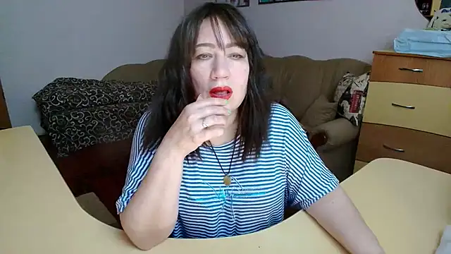 Sembang XXX Secara Langsung Lucretia_Goldi_