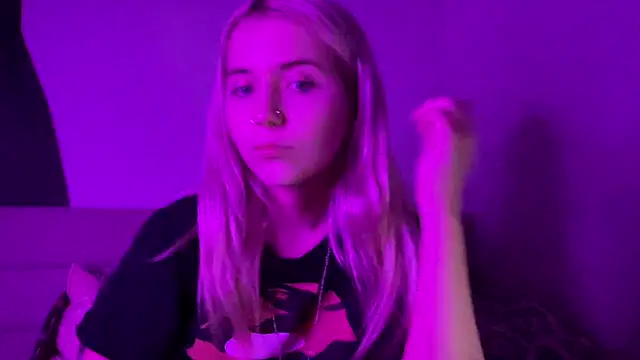 Blondie_Sofia_Essexbabe 라이브 XXX 채팅