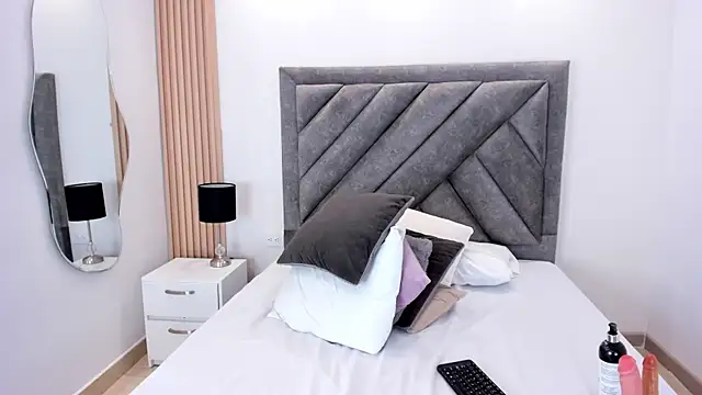 ViolettaRousee_ 라이브 XXX 채팅