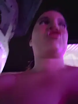 Pretty_Julieta: απευθείας συνομιλία ΧΧΧ