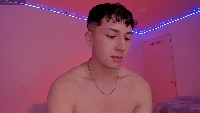 oliver_kyy Webcam-Show