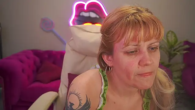 BellaLaPetit Live XXX-chat