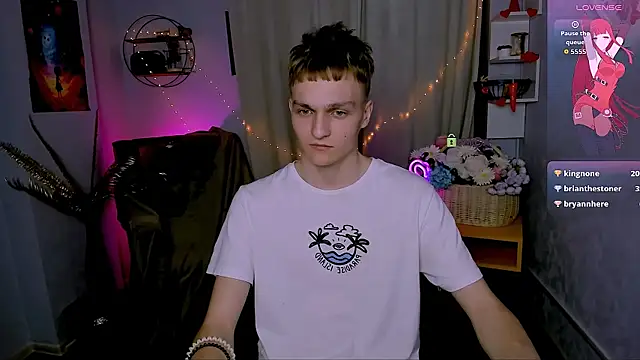 Show modela john_lik na web-kameri