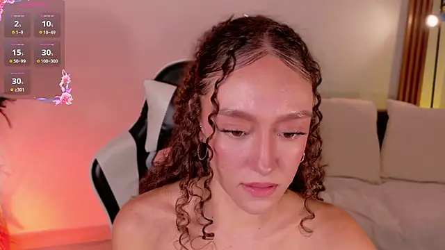 ChloeMoreti Chat XXX live