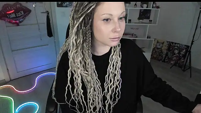 HoneySallyMoore's Live XXX Chat