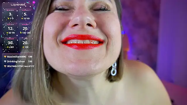 KiraRoxx Chat XXX in diretta